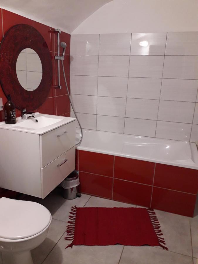 Le Colombier Bed & Breakfast Glandage Eksteriør bilde